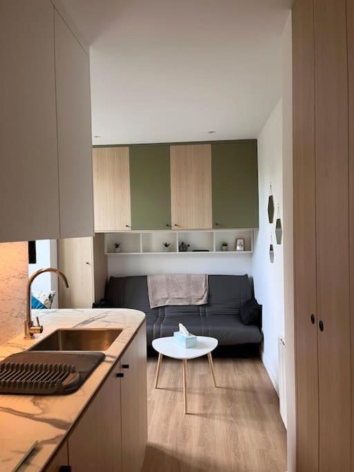 Studio Melun Peaceful Area 5 Min To Train Station Экстерьер фото