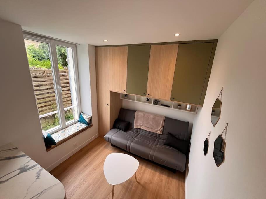 Studio Melun Peaceful Area 5 Min To Train Station Экстерьер фото
